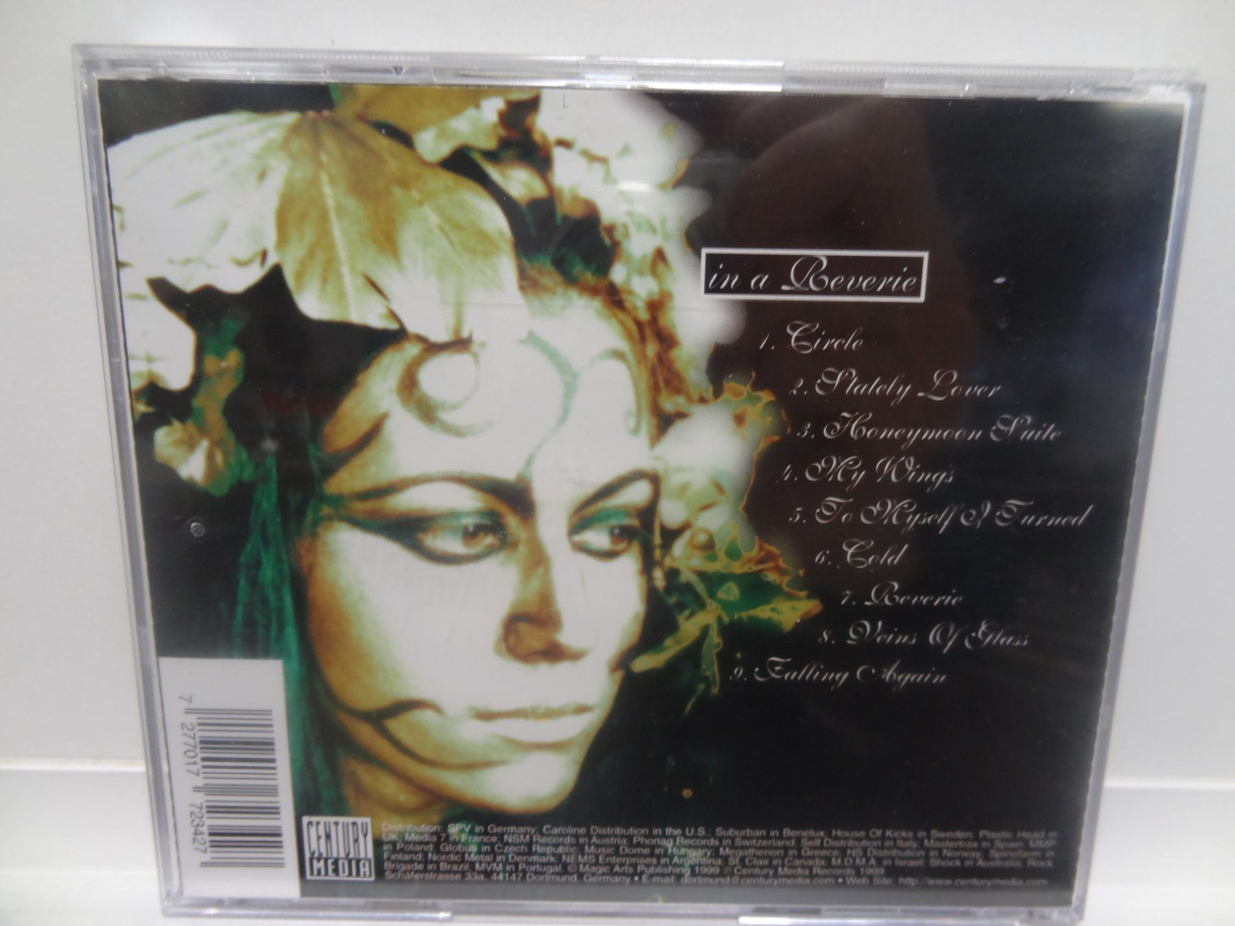 CD: Lacuna Coil In A Reverie – Usato da luzern venduto da musicandart 1