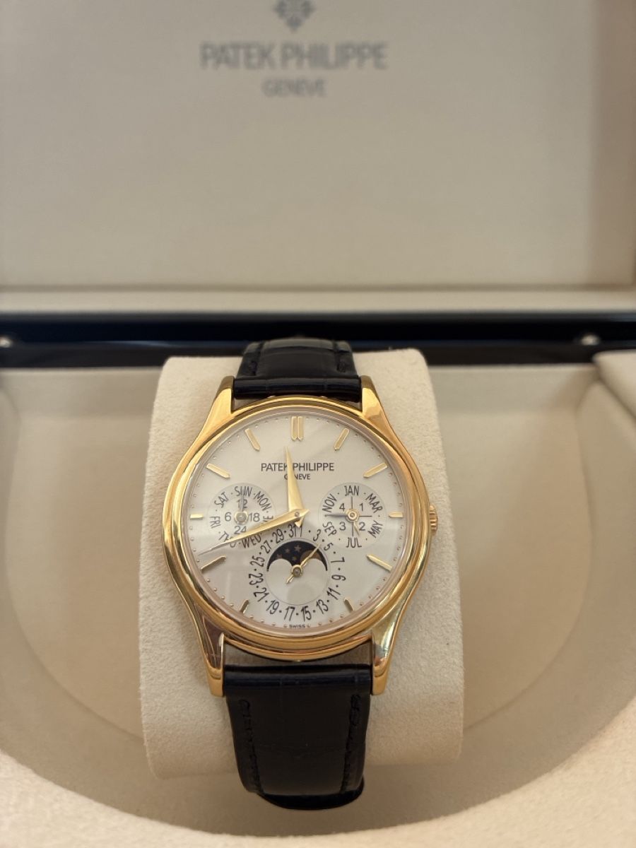 Patek Philippe Montres: Patek Philippe Perpetual Calendar – D'occasion à Pfäffikon SZ par StanleyCup