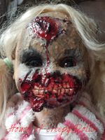 HALLOWEEN/ HORROR  ZOMBIE MÄDCHEN