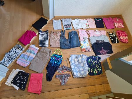 Mädchen Kleiderpaket Grösse 128 guter Zustand