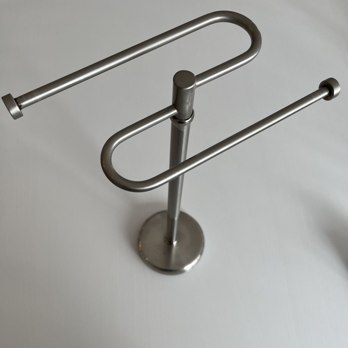 Altro in Decorazioni & Accessori: Hand Towel Holder Stand – Usato da Zollikerberg venduto da S-PM 1