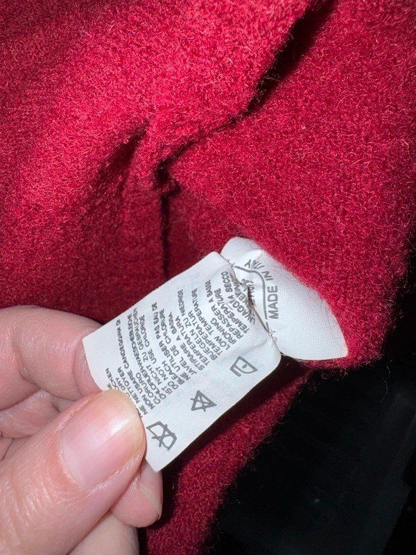Maglioni & Felpe: Blumarine Pullover mit Pelzbesatz, Gr. 42, Bordeaux. ... – Usato da Obergösgen venduto da crystalfox 4