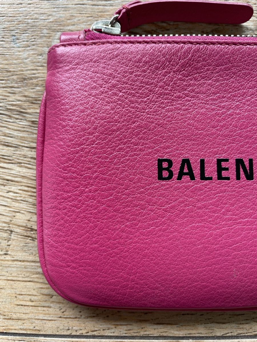 Balenciaga Portefeuilles: Pochette Rose Balenciaga  – D'occasion à Geneve par orange1957 1