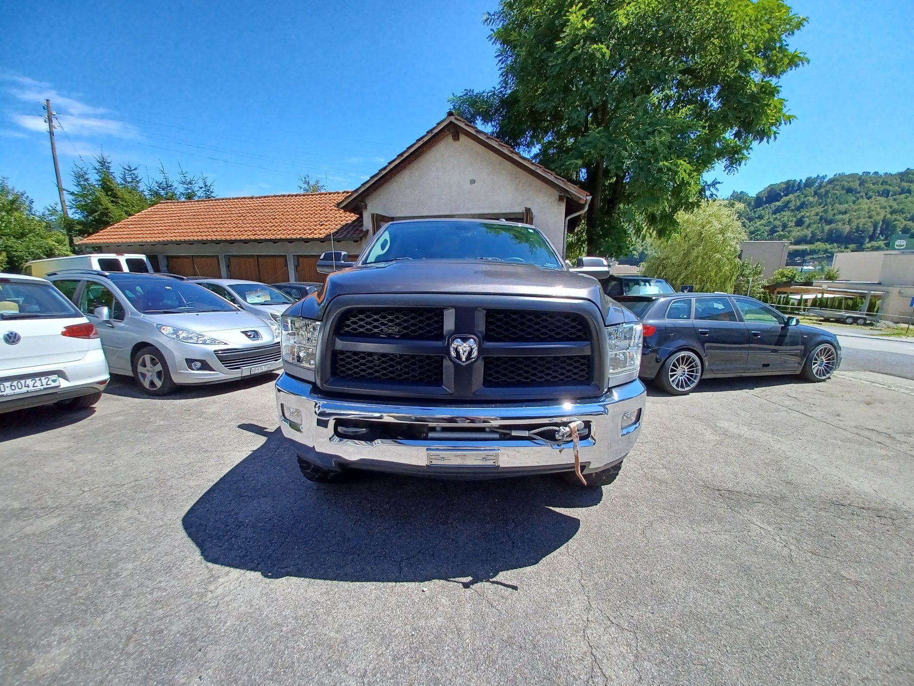 Dodge Automobili: Ram 2500 6.4 Hemi 4WD – Usato da Moudon venduto da G-Tuning 9