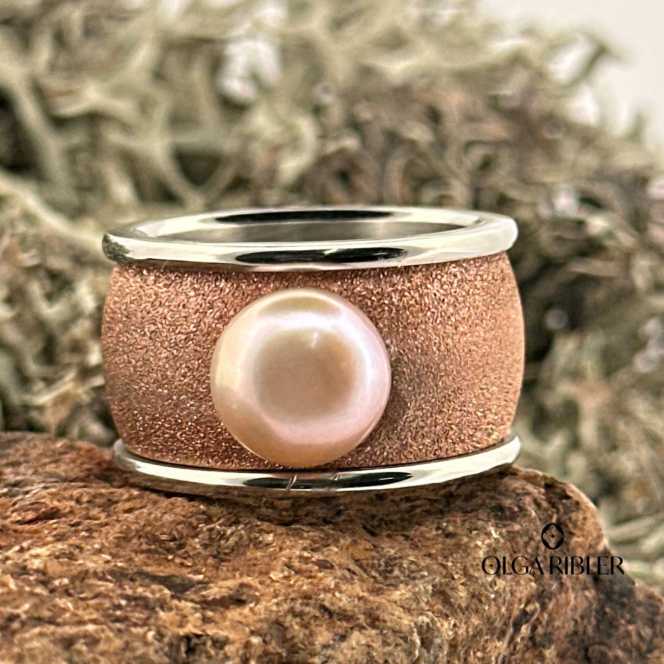 Olga Ribler Anelli: Edelstahlring mit Perle, Gr. 58 – Nuovo (secondo la descrizione) da Luzern venduto da MonikaS03 1