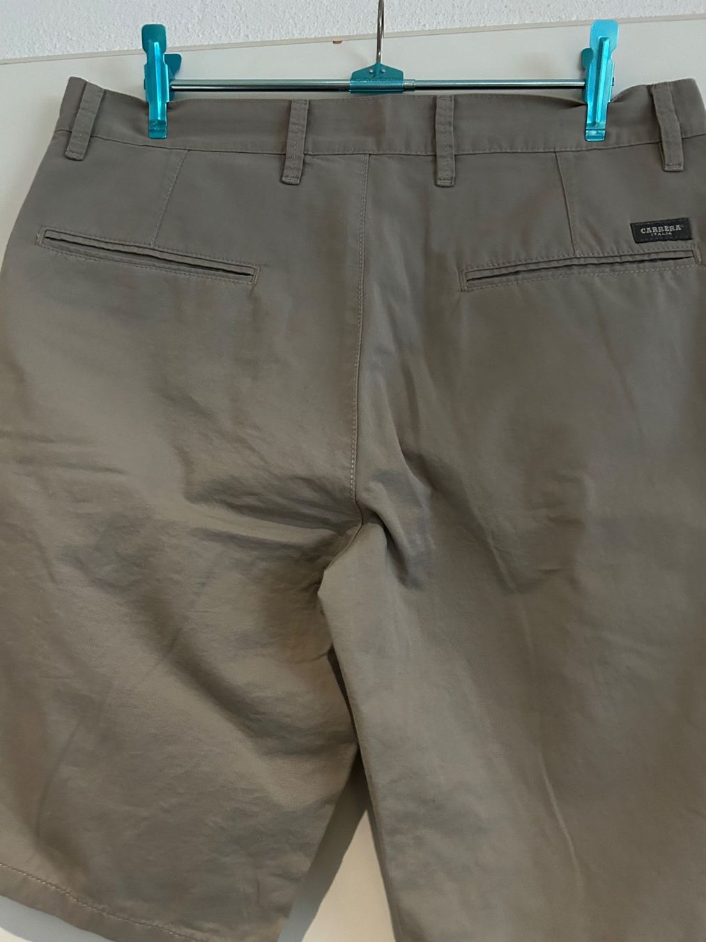 Carrera Pantaloni: Kurze Hosen – Usato da Zumikon venduto da Uranus88 2