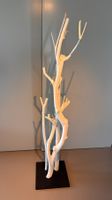 Deko Baum / Holz-Skulptur Weiss 185 cm mit Sockel