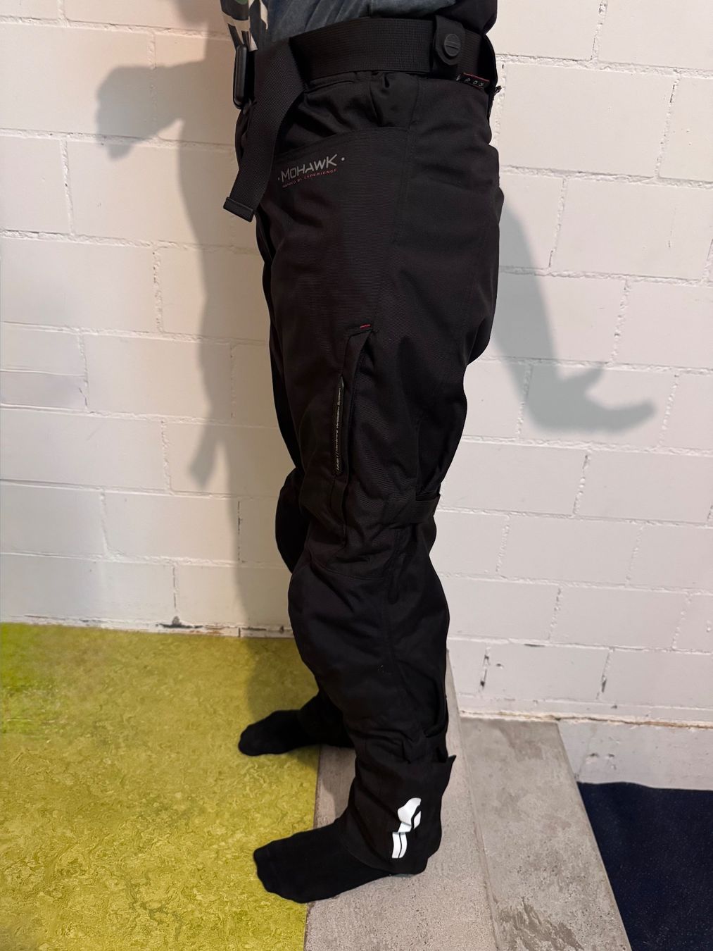 Completi & Tailleur: Motorradanzug DRIVE Damen schwarz/rot – Nuovo (secondo la descrizione) da St. Gallen venduto da syna_99 6