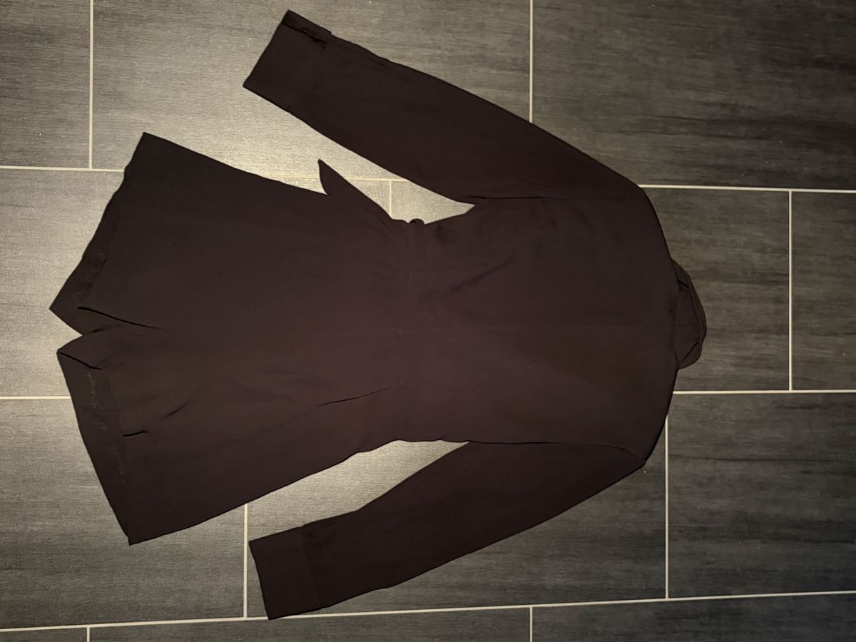 Zara Tute: Schwarzer Zara Basic Blazer-Jumpsuit kurz Grösse XS – Nuovo (secondo la descrizione) da Büsserach venduto da SalebyGianni 2