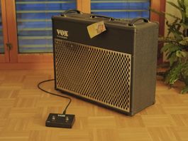 Vox VT100 Valvetronix 2x12 Verstärker Gitarre Amp