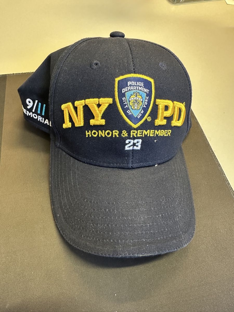 Copricapi, berretti & cappellini: NYPD 9/11 memorial official cap – Usato da Mendrisio venduto da oma_9c65