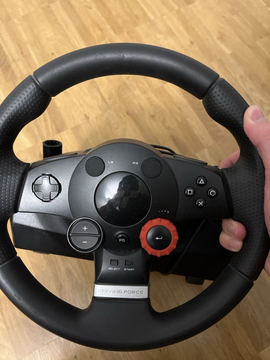 Logitech Manettes: Logitech gaming Lenkrad  – D'occasion à Zürich par L.Canizz 1