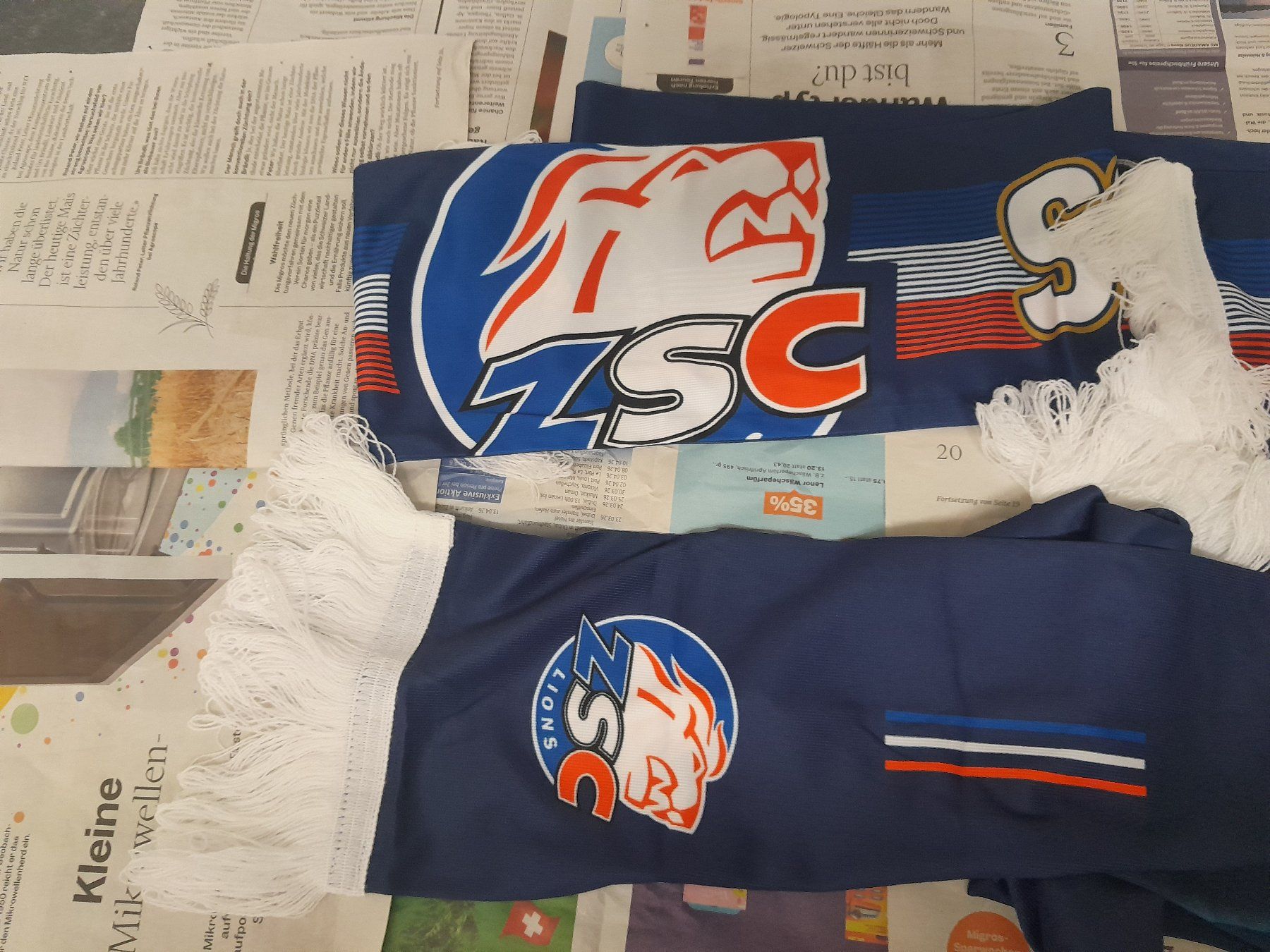 Zsc Lions Foulard & Sciarpe: 2 ZSC Schal – Nuovo (secondo la descrizione) da Rüti ZH venduto da Alemanni 6