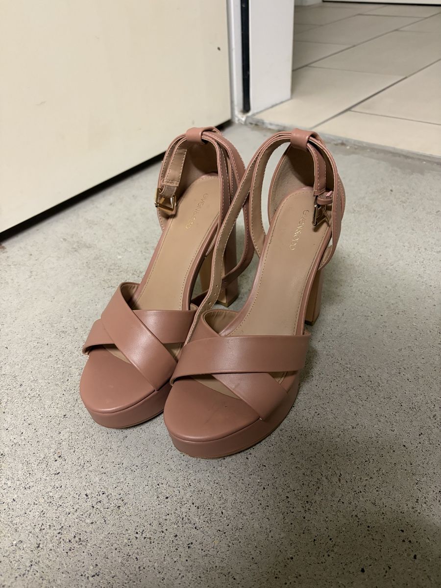 Scarpe da donna: Schuhe Gr.40 – Usato da Grenchen venduto da lyn_8w2w