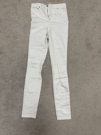 Weiße Jeans 