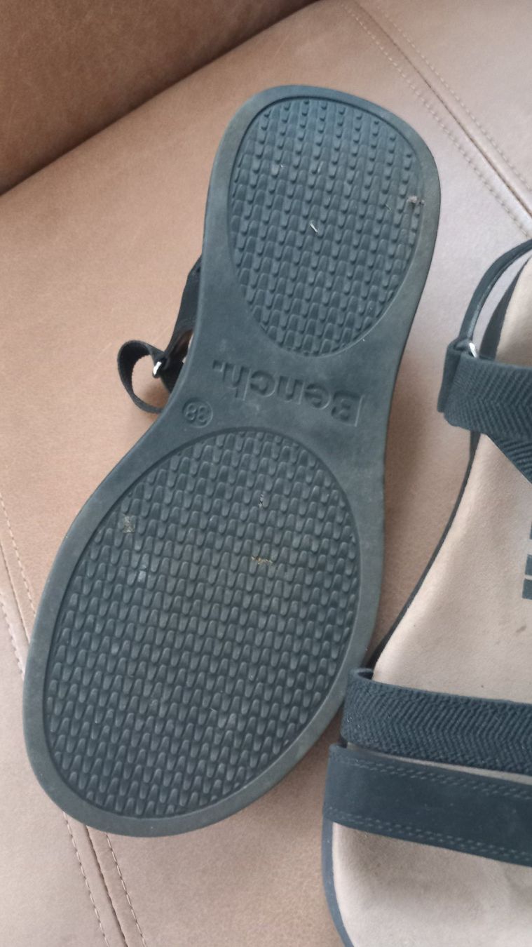 Bench Damenschuhe: Sandalen BENCH gr 38 – Neu (gemäss Beschreibung) aus Eggersriet von Taylorjam 5