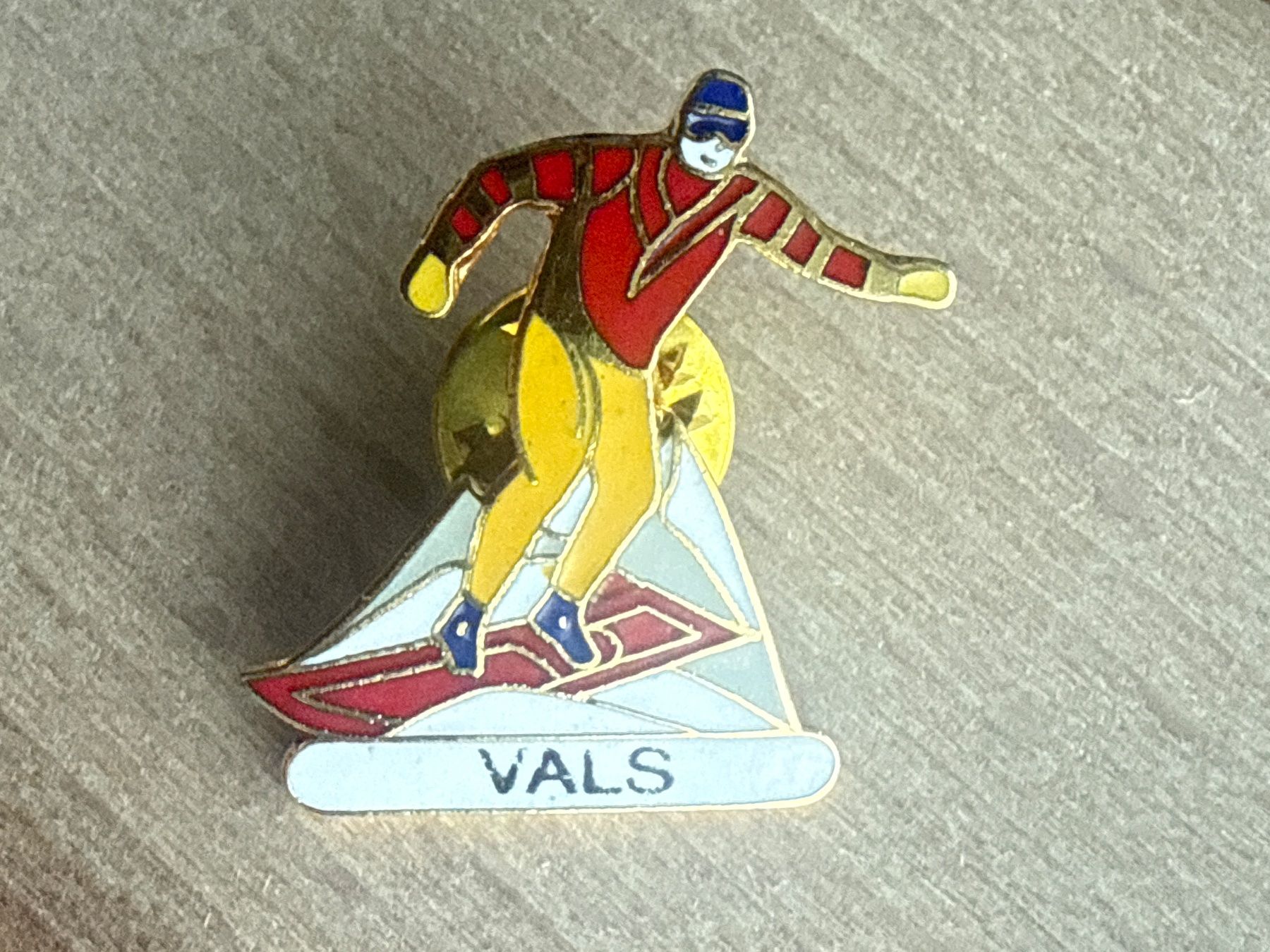 Plaketten & Abzeichen: Pin VALS – Gebraucht aus Glattbrugg von Schweigmatt