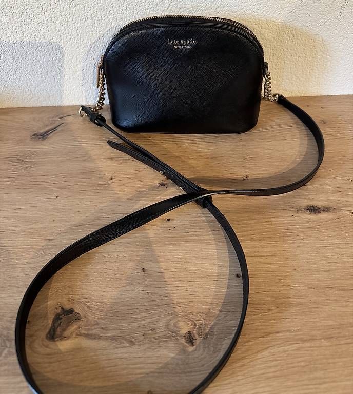 Kate Spade Taschen für Damen: Kate Spade Umhängetasche schwarz – Gebraucht aus Frutigen von sal_9lqd