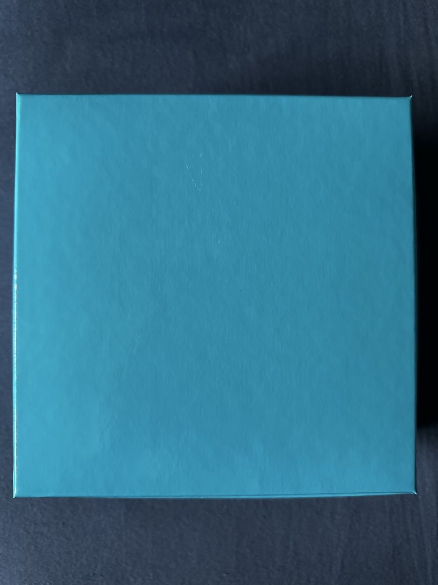 Cofanetto carica e porta orologi: Versace Dylan Turquoise Geschenkbox leer - Neuwertig! – Nuovo (secondo la descrizione) da Winterthur venduto da lou_9npy 1