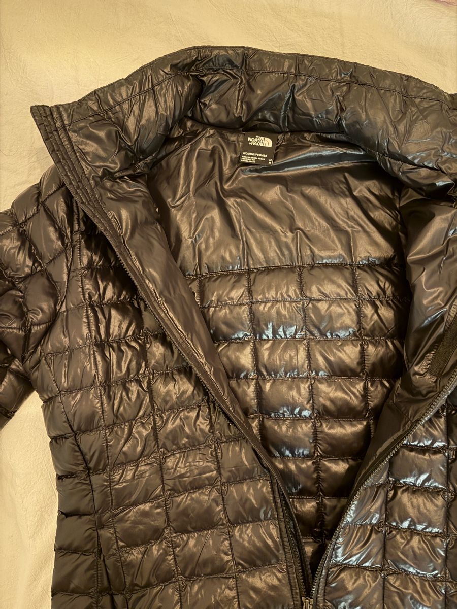 North Face Jacken: North face quilted black jacket – Gebraucht aus Zürich von cri_6vzh 2