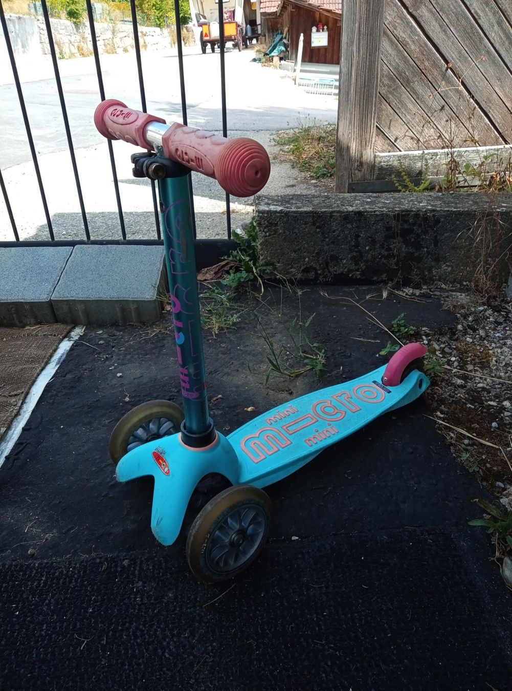 Kickboard: Trottinette enfant M-cro – D'occasion à Bienne par Daniel_Schader 1
