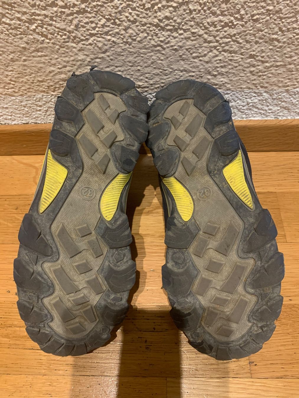 Scarpe per ragazzi: Trekkingschuhe Kinder Gr. 32 – Usato da Bülach venduto da engeli92 4
