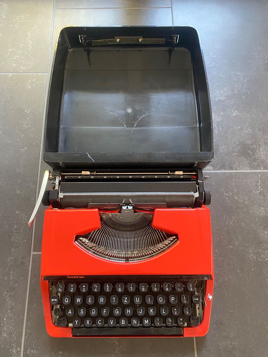 Brother Macchine da scrivere: Brother Deluxe 220 – Usato da Winterthur venduto da Winterthurer123 2
