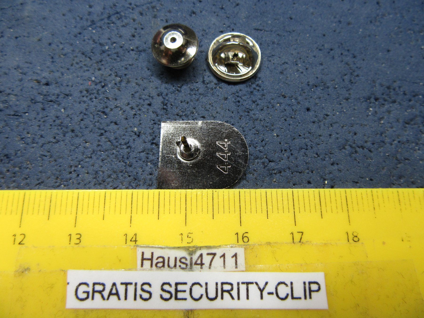 Swiss Placchette & Badge: GLARUS KANTONS-WAPPEN PIN KLEIN-FEIN-EDEL – Usato da Ettingen venduto da Hausi4711 1