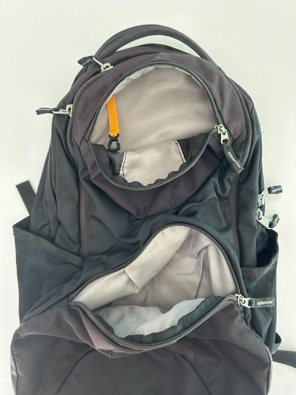 Deuter Zaini: Deuter Rucksack – Usato da St. Gallen venduto da look-twice 2