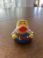 Badeente Schnabels General blau weiss guter Zustand