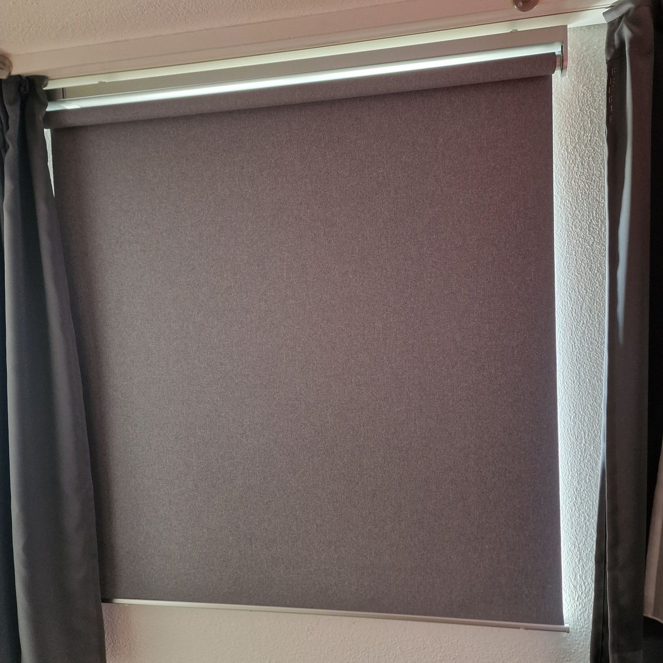 Tende: IKEA Fyrtur Smart Rollo 140cm – Usato da Bottighofen venduto da Zwanzgerli 2