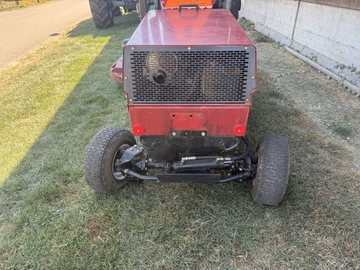 Toro Tagliaerba: Rasentraktor Toro Grundmaster 223D  – Usato da Winden venduto da farmalld439 3