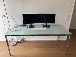 Bürotisch