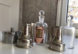 Anciens flacons de voyage