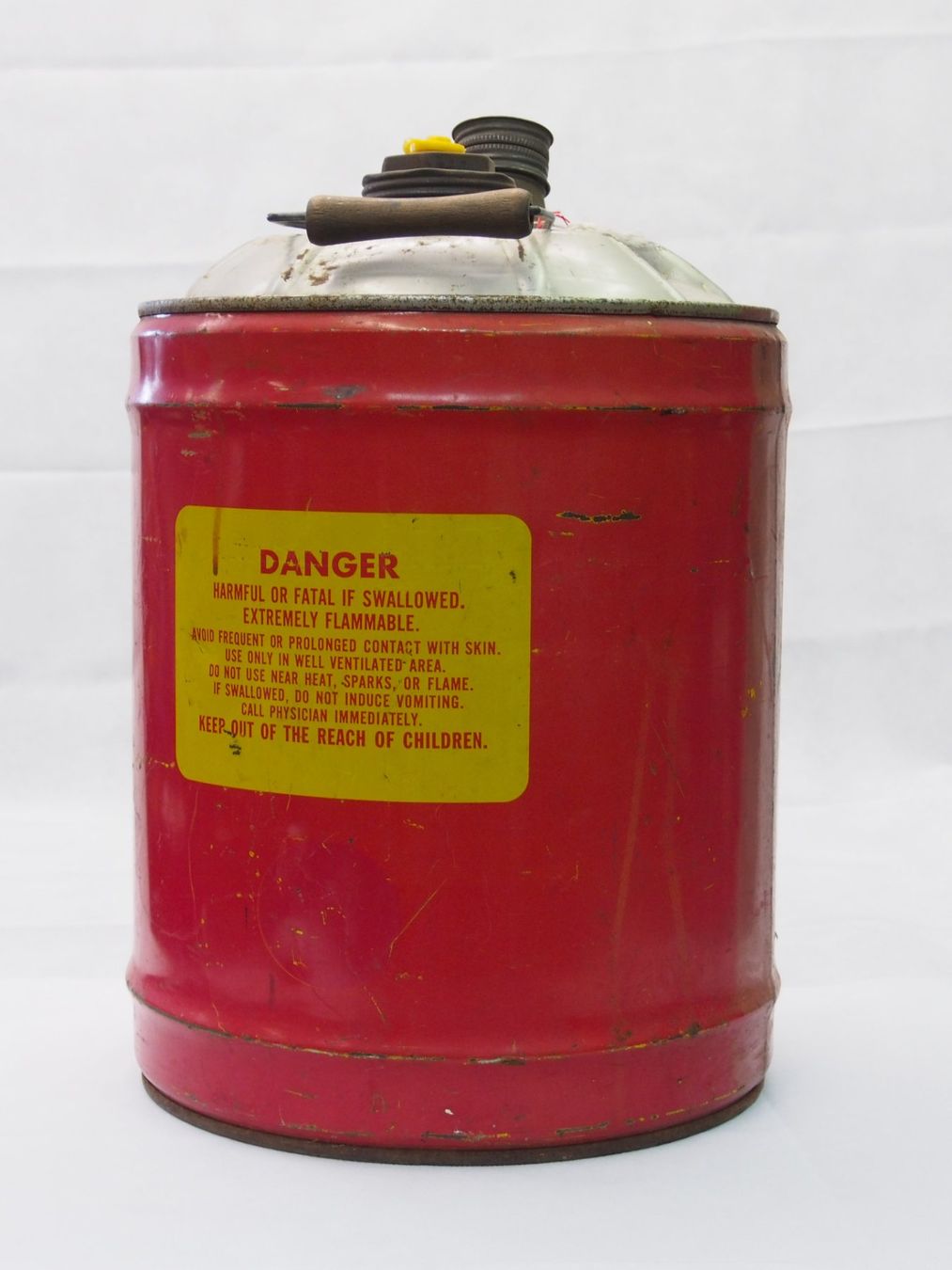 Benzinkanister: GASOLINE Benzinkanister – Gebraucht aus Schalunen von schwabspielautomaten 1