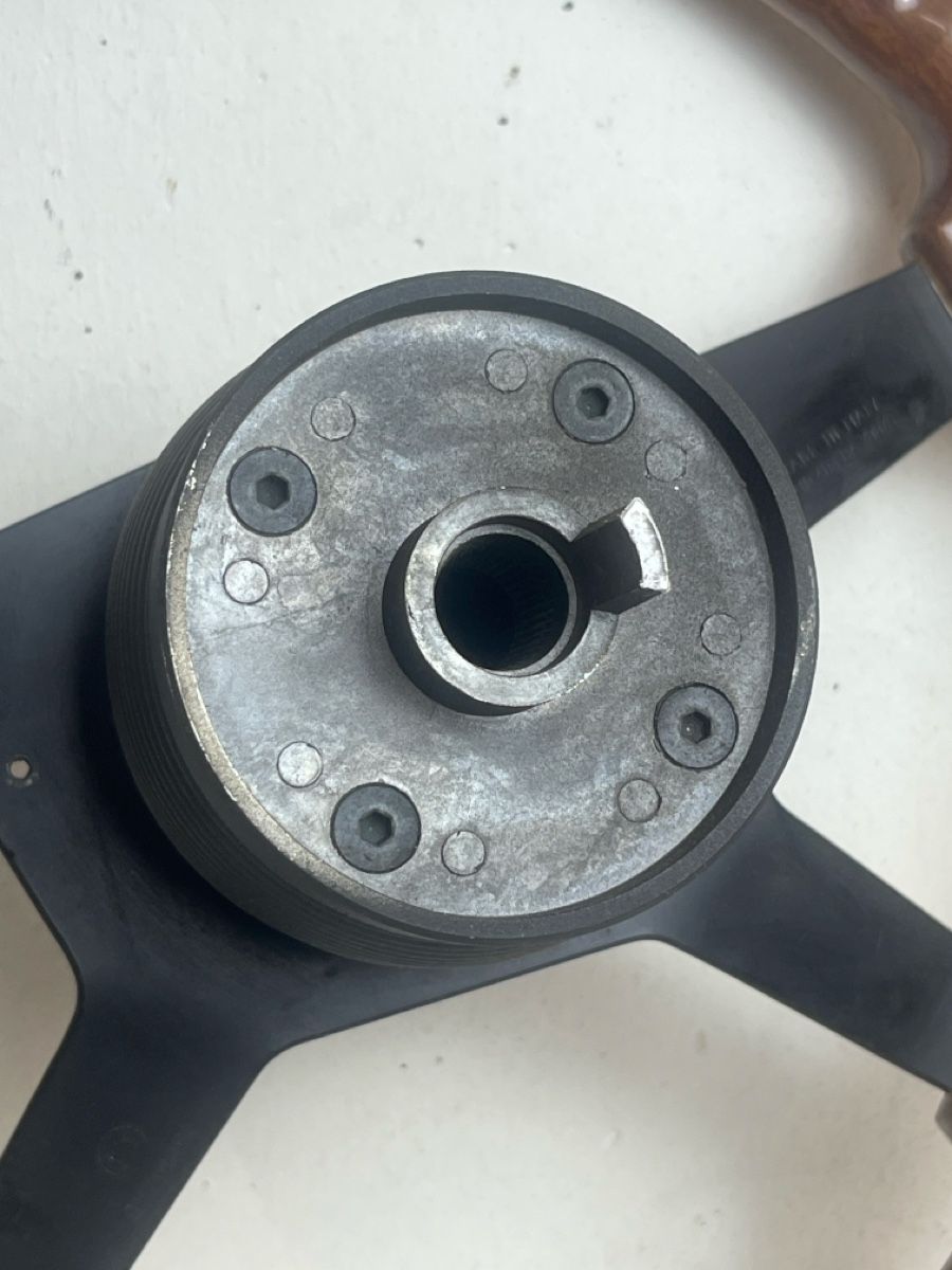 Mercedes-Benz Alle Autoersatzteile: Raid Sportlenkrad Holz Merzedes Oldtimer Durchmesser 36cm – Gebraucht aus Dettighofen von Moshop 5