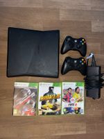 Xbox 360 Konsole mit zwei Controllern und Spielen gebraucht