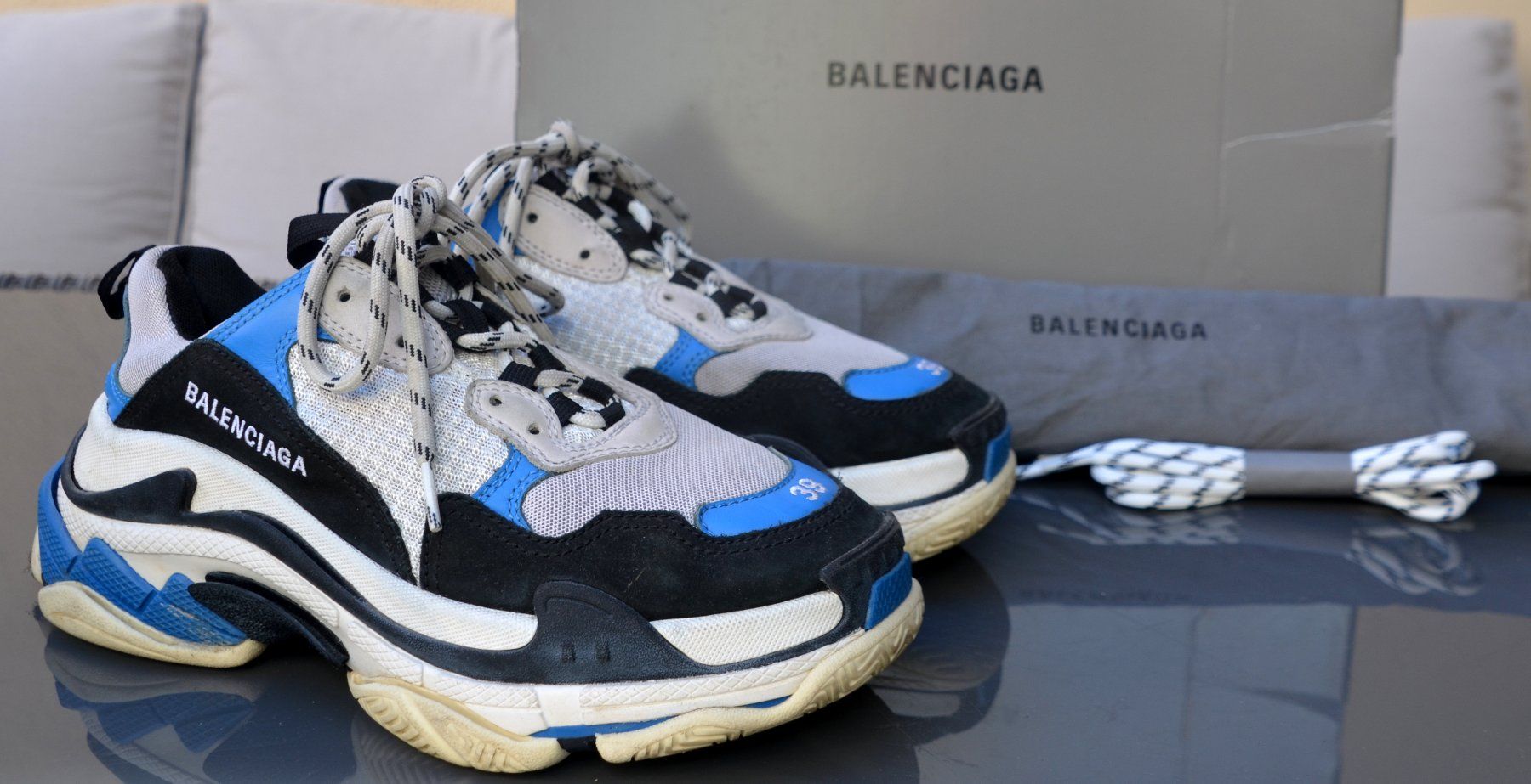 Balenciaga Scarpe da donna: Sneakers Balenciaga Triple S .39 – Nuovo e nell'imballaggio originale da Collonges venduto da Auganien 1