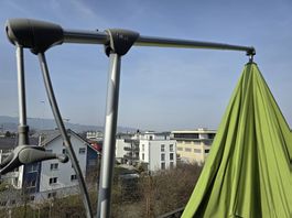 Glatz Sonnenschirm mit Granitsockel 