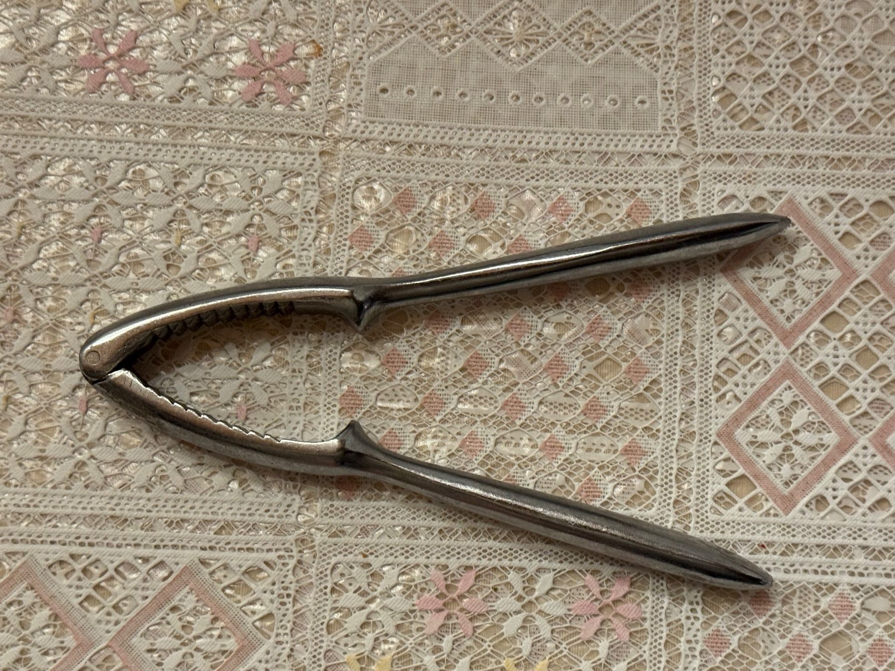 Elettrodomestici da cucina: Nussknacker, Vintage Design, sehr stabil – Usato da Winterthur venduto da sportdisco2 1