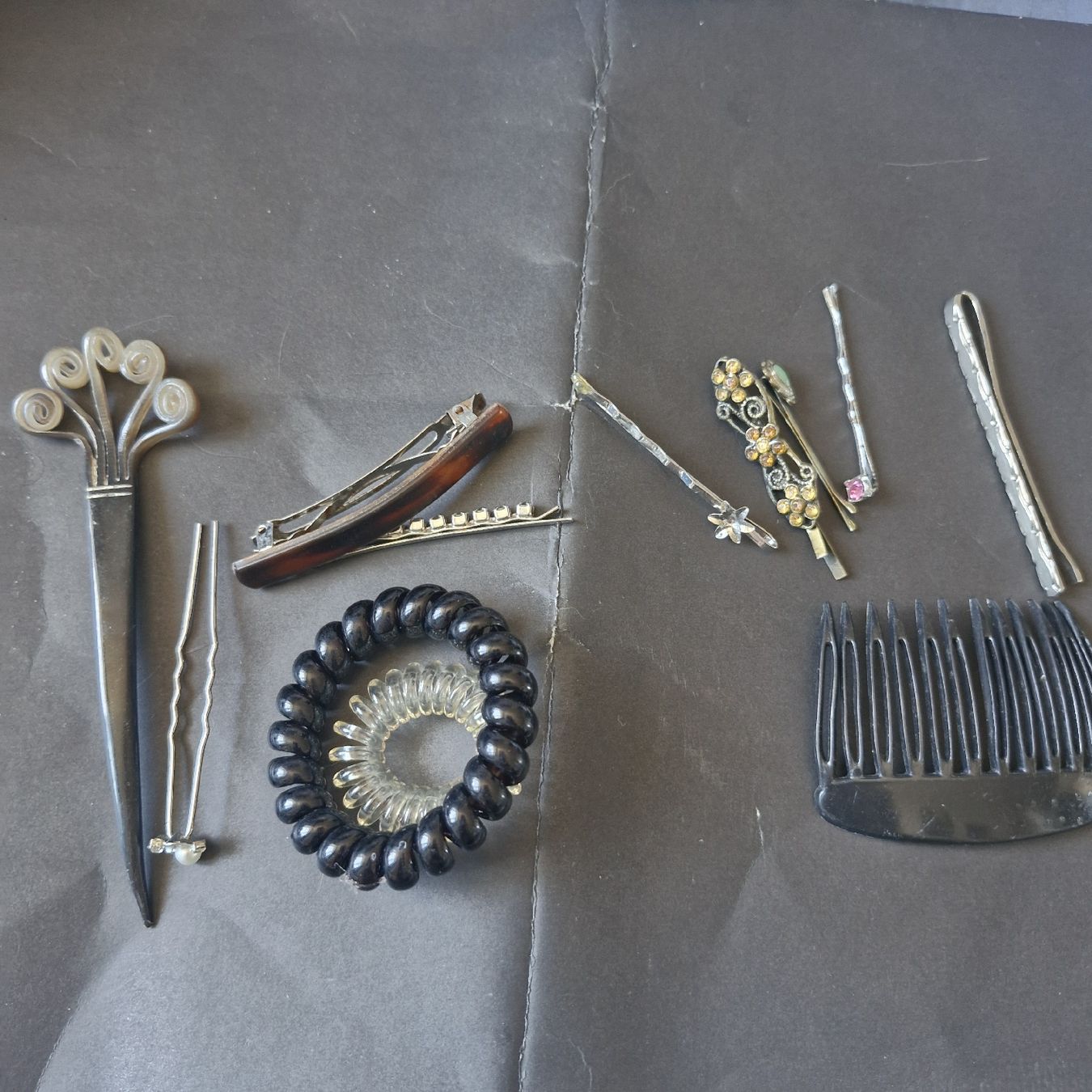 Accessori per capelli: lot d'accessoires pour cheveux  – Usato da Neuchâtel venduto da yas_zdb7