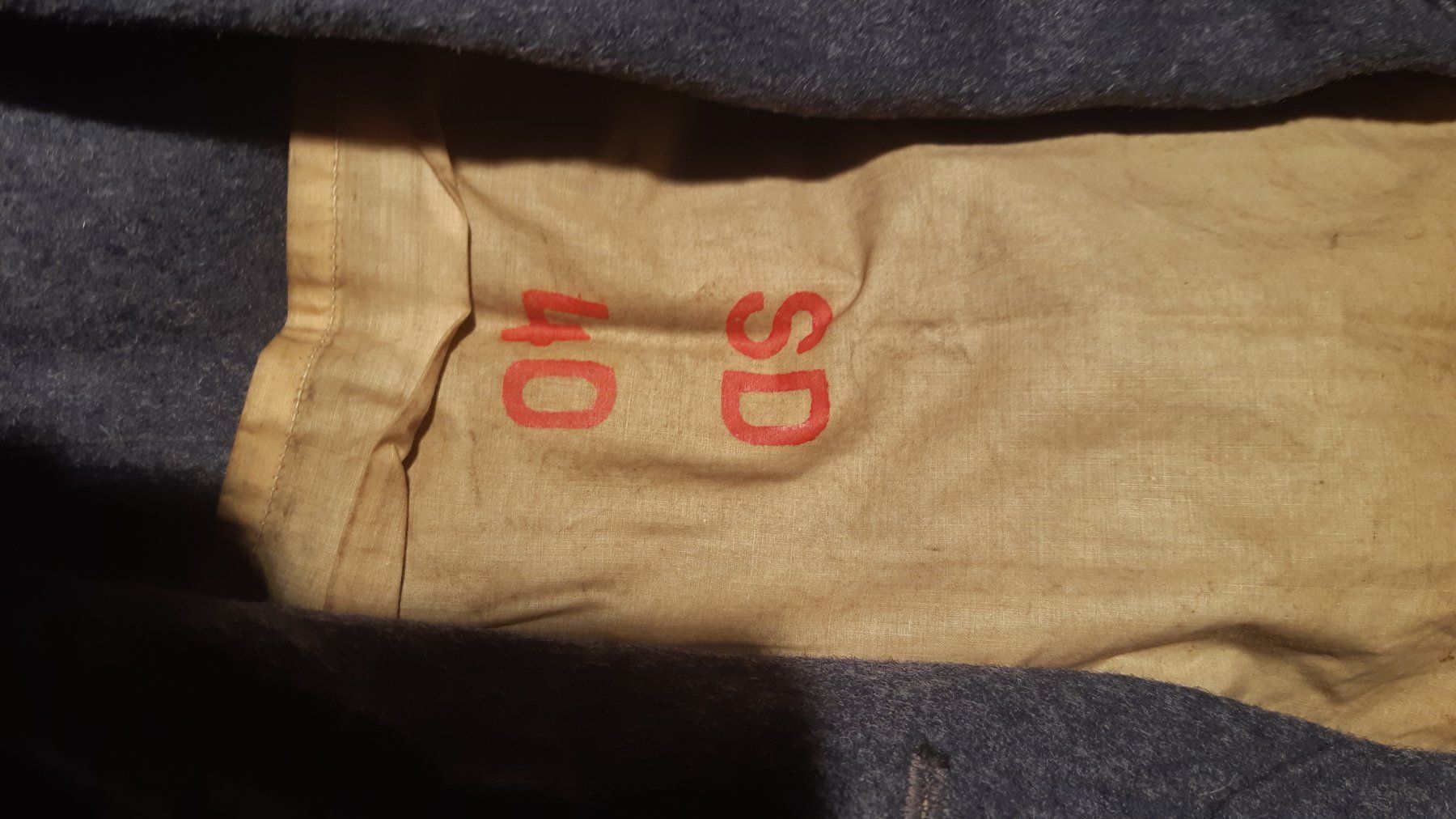 Schweizer Armee Uniformi: 2x Manteau DAP 1940 taille 40 – Usato da Chésopelloz venduto da Toino95 2