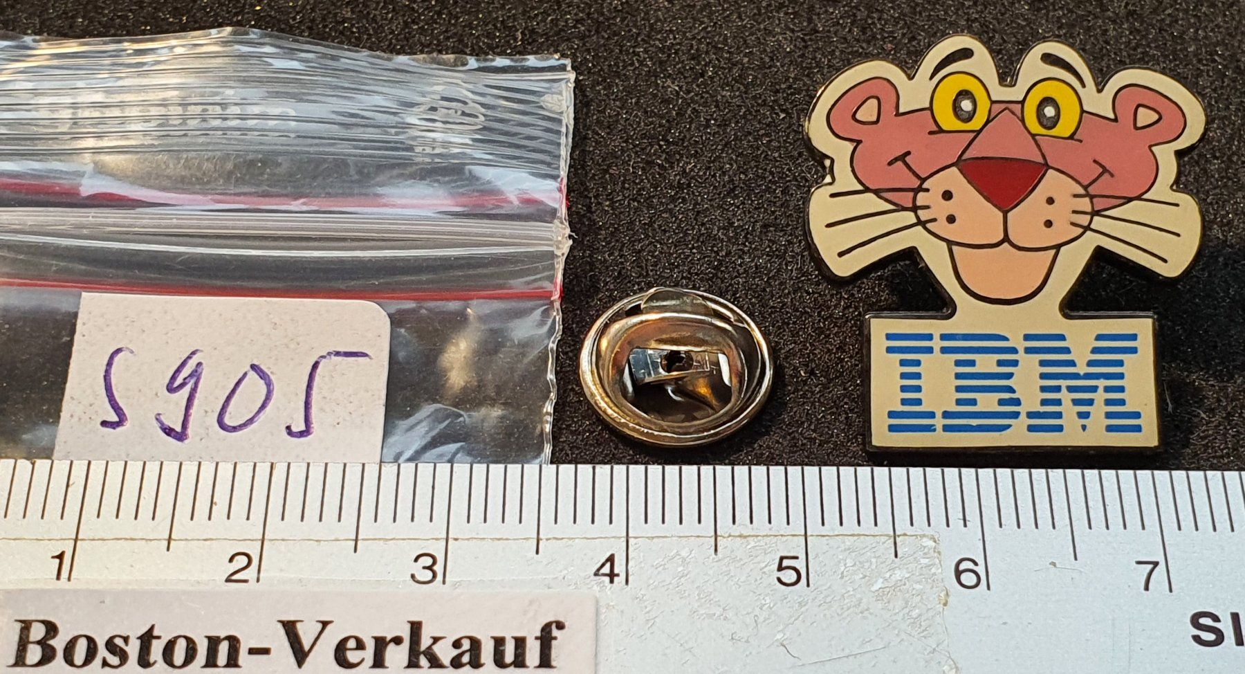 Plaketten & Abzeichen: S905 - Pin IBM Pink Panther – Gebraucht aus Reinach BL von Boston-Verkauf 1