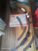 Lima Trix Eisenbahn+Tenderlok u. 2 Waggons u 18 Schienen