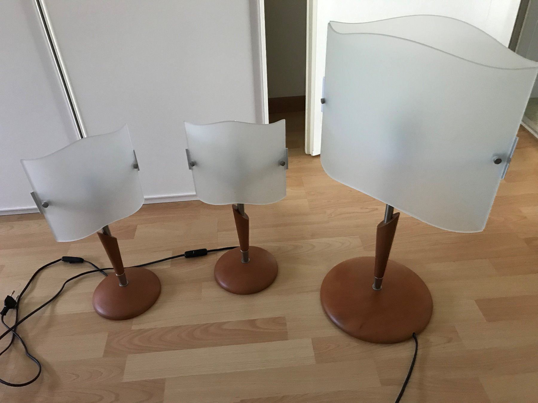 Lampade: 2 Nachttischlampen und 1 grosse Lampe – Usato da Pfäffikon ZH venduto da bingo74
