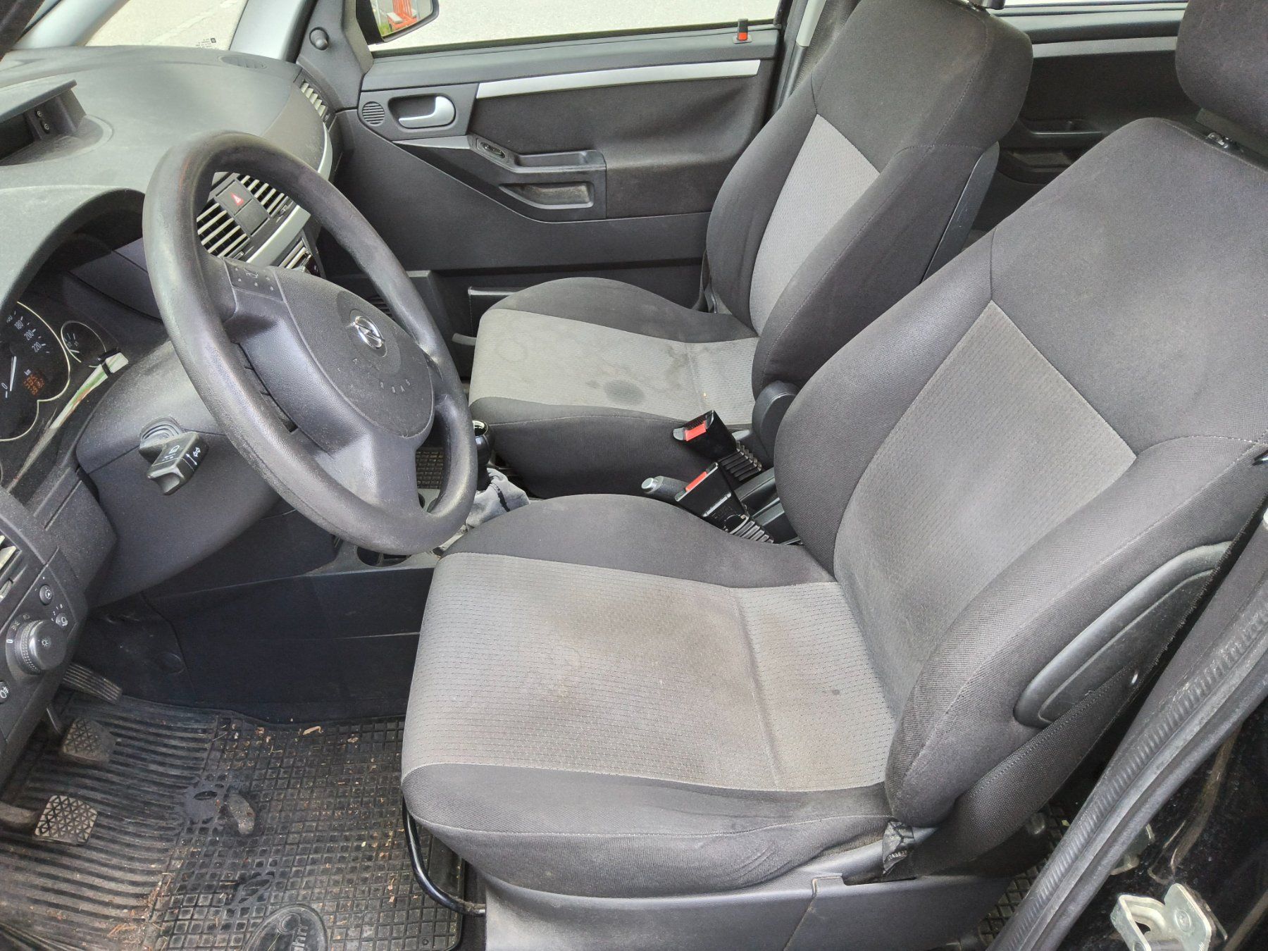 Opel Automobili: Opel Meriva 1.6 Eintauschwagen – Usato da Oberdiessbach venduto da james611 4