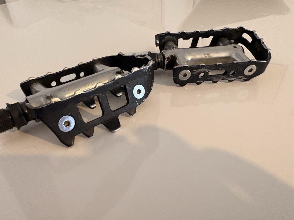 Shimano Pezzi di ricambio: Pedale Schimano Deore XT MTB Retro – Usato da Giubiasco venduto da bulag 4