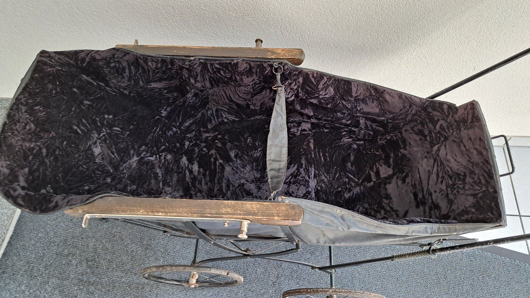Carrozzine: Antik Kinderwagen ca. 1800 – Usato da Reutigen venduto da IrisFashion 3