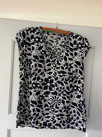 Edle Kurzarm Bluse Comma Gr. 36/38, schwarz-weiss, Viskose