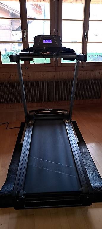 Hometrainer: Laufband Maxxus 4.2 Neuwertig – Usato da Aeschi b. Spiez venduto da sevenline 3